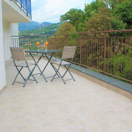 Sorrento Pacific Hill Apartment Bagian luar foto