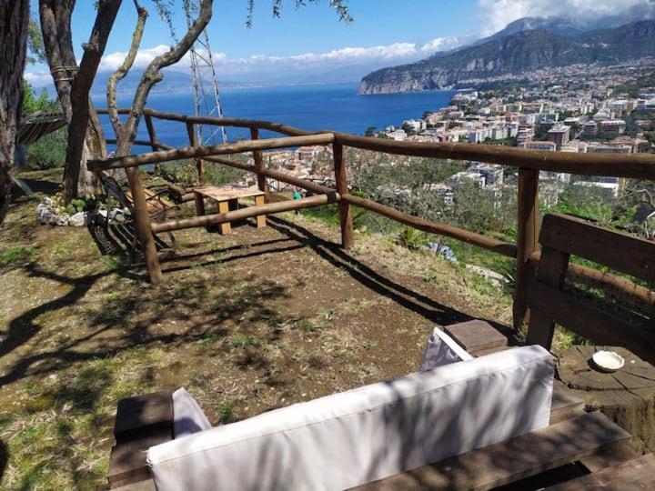 Sorrento Pacific Hill Apartment Bagian luar foto